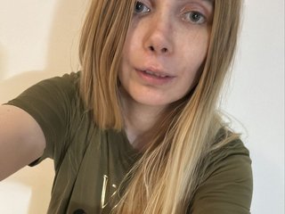 에로틱 한 영상 채팅 KayleeAlbertina