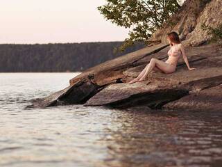 에로틱 한 영상 채팅 Kelly-Monaco