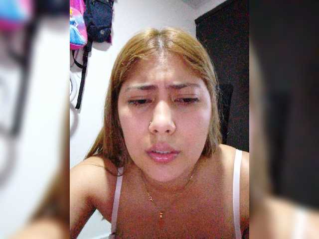 방송 스크린 샷 Kendall-sexy