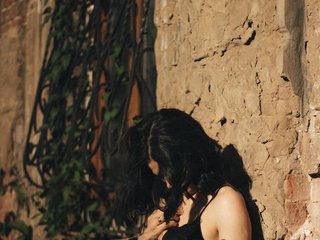 에로틱 한 영상 채팅 Kendall977
