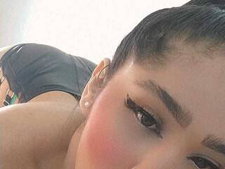 에로틱 한 영상 채팅 KendallBrown