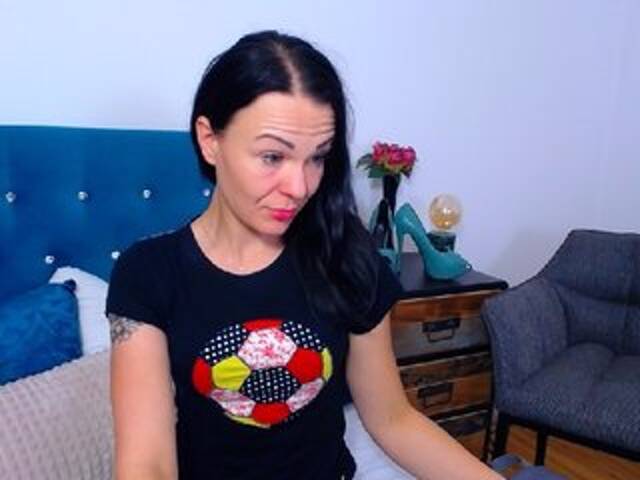 방송 스크린 샷 KendallLUXE