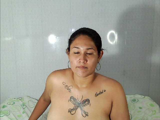 방송 스크린 샷 KendraFenty