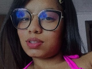 에로틱 한 영상 채팅 kendrakaramelo