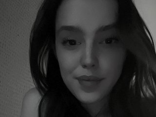 에로틱 한 영상 채팅 Kendrasil