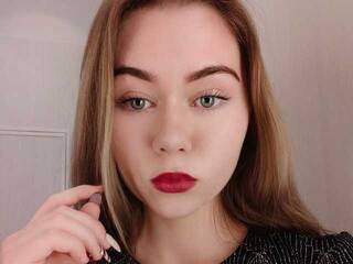 에로틱 한 영상 채팅 Kessi-Bless