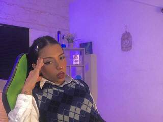 에로틱 한 영상 채팅 Khaleesi-dragon