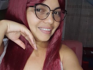 에로틱 한 영상 채팅 Kharo