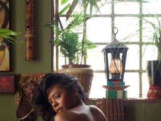 에로틱 한 영상 채팅 KhenoryFranz