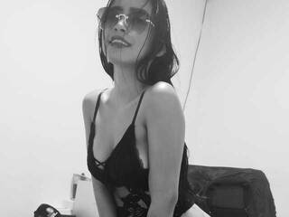 에로틱 한 영상 채팅 Kim-Rose1