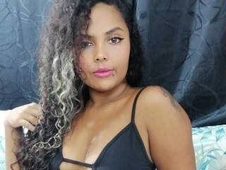 에로틱 한 영상 채팅 Kinari-