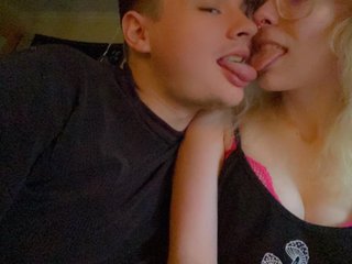 에로틱 한 영상 채팅 kinkycouple420