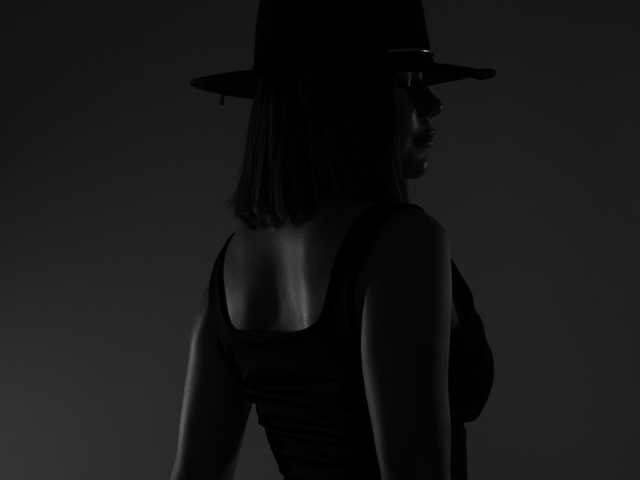 프로필 사진 kira-rodriguez