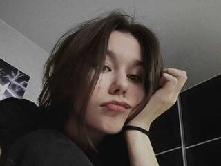 에로틱 한 영상 채팅 KiraTwinkie