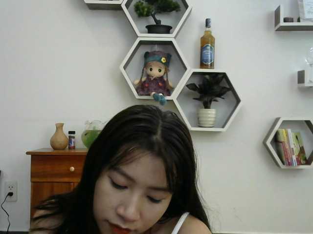 사진 KittyLora Hello guys, I'm new model welcome to my room. c2c 50, Lucky for me 99, Beer 77, Whisky 169, Spin 98, Black Jack 100, Nipple 222, Pussy 333, Naked 666