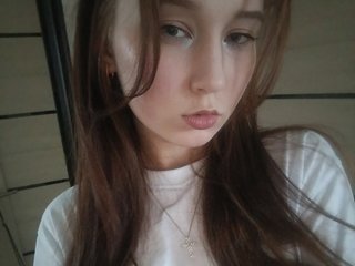 에로틱 한 영상 채팅 KoralinaS