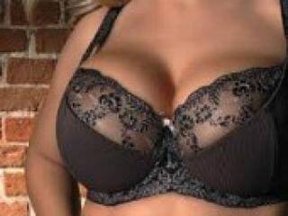 에로틱 한 영상 채팅 kortneylove