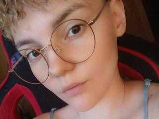 에로틱 한 영상 채팅 Krisfff