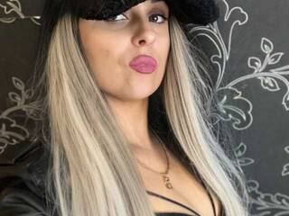 에로틱 한 영상 채팅 KrisKoskina