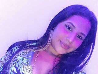 에로틱 한 영상 채팅 Krissonnee