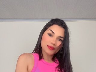 에로틱 한 영상 채팅 Kristieee
