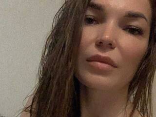 에로틱 한 영상 채팅 Kristiiin