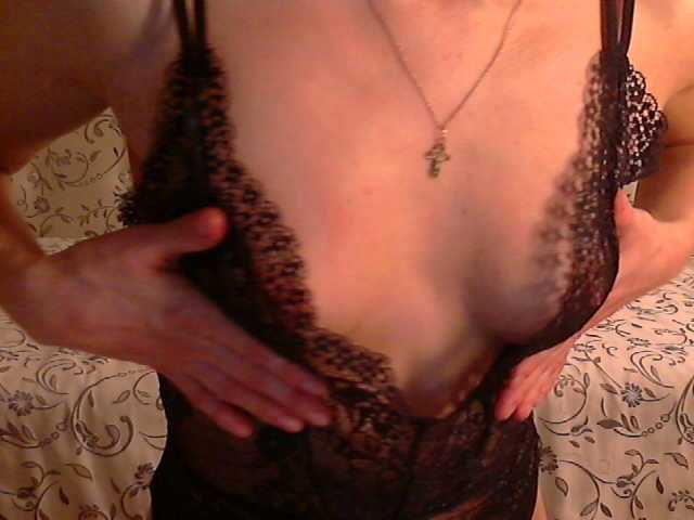 사진 Kristinne Take off shirt - 100, show tits - 150, all naked - private.