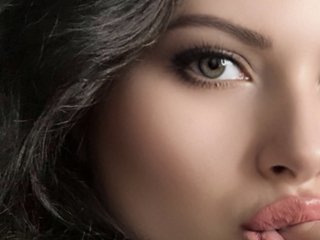 에로틱 한 영상 채팅 KristinWest