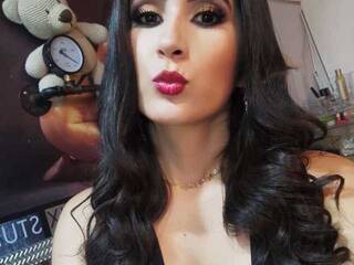 에로틱 한 영상 채팅 KristyDarlin1