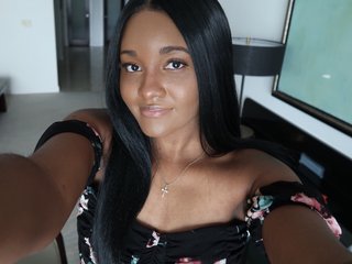 에로틱 한 영상 채팅 KrystalMilani