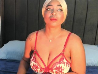 에로틱 한 영상 채팅 kylieboobs24