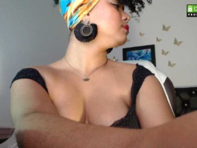 사진 LaCrespa GOALLL!!! SHOW FUCK PUSSY WET LATINGIRL @499 #sexy #ebony #bigdick #bigass #new #bigtitis #squirt #cum #hairypussy #curly #exotic 2000 750 1250 1250