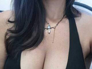 에로틱 한 영상 채팅 LadyAltea