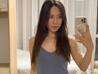 에로틱 한 영상 채팅 MiaLionade
