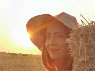 에로틱 한 영상 채팅 Ev-ge-sha