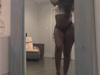 에로틱 한 영상 채팅 lanidangerous