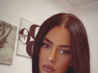 에로틱 한 영상 채팅 LaraShaw