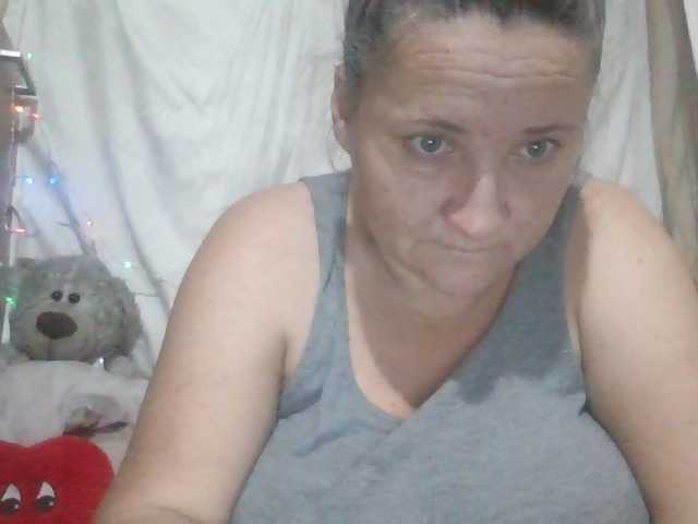 사진 LaraXXX33 Hello Today my bigg boobs are just 10 tok if u want see more I have menu try it!!