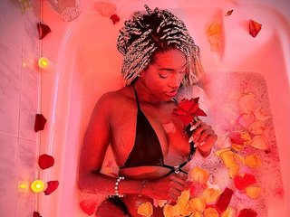 에로틱 한 영상 채팅 lauraalucii