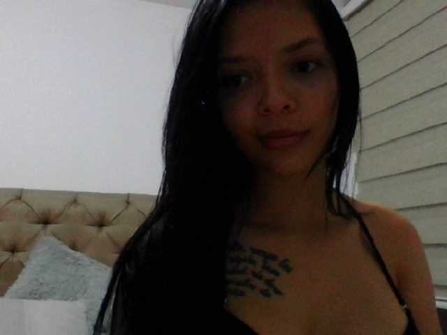 사진 laurajurado welcome to me room. im laura tell meI am to please you in every way ..300 sexy strip naked. PVT ON
