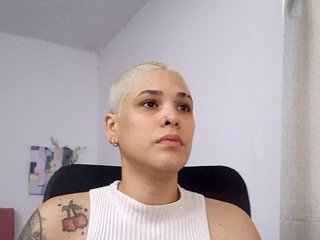 에로틱 한 영상 채팅 LauraR