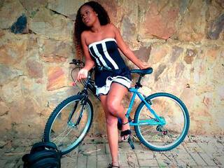 에로틱 한 영상 채팅 LaurynWolf