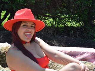 에로틱 한 영상 채팅 LaylaAlabi