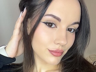 에로틱 한 영상 채팅 LaylaCute