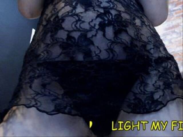 방송 스크린 샷 LaylaMazee