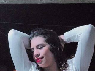 에로틱 한 영상 채팅 leaahlopeez