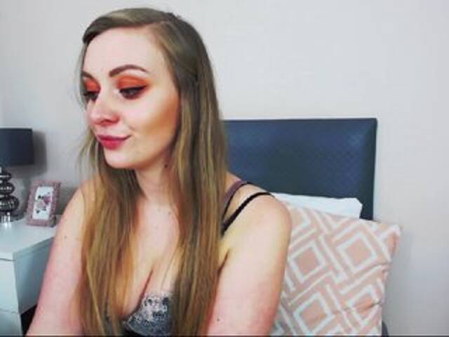 방송 스크린 샷 LeahGoldHair