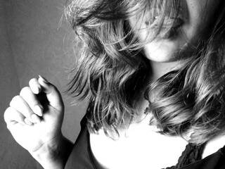 에로틱 한 영상 채팅 LedyVoice