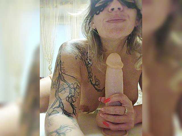사진 Ladybabochka We collect tokens on the show _sex with dildo in pussy in a general chat @total It remains to collect @remain Babochka_i_am insta.