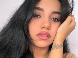 에로틱 한 영상 채팅 LennahDavies